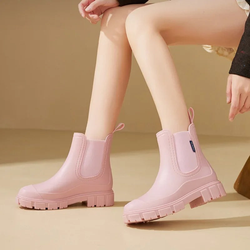 WATERPROOF CHELSEA BOOTS ARE THE NEW FASHION